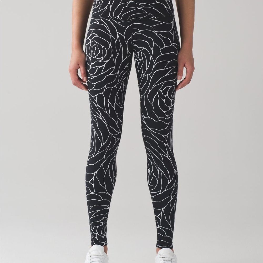 Wunder Under High-Rise Tight 28”